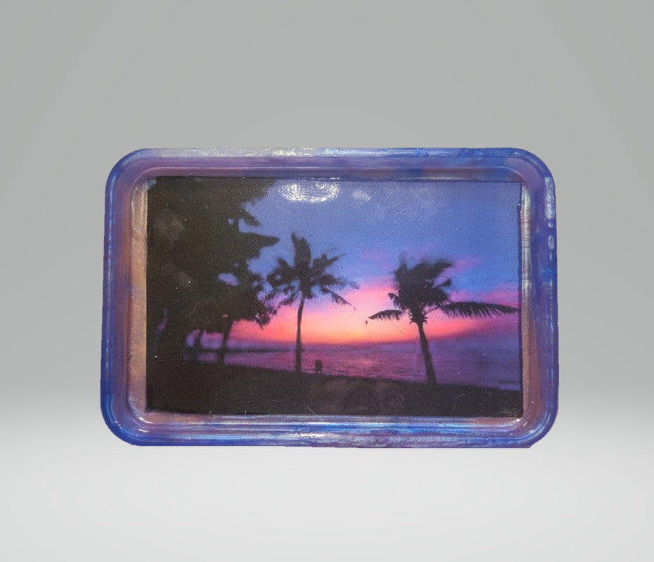 Rolling tray with sunset on the beach